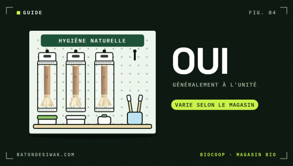 Présentoir de magasin bio avec des bâtons de siwak en sachet : chez Biocoop, oui, généralement à l'unité